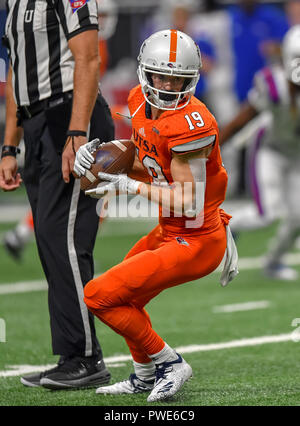 Oktober 13, 2018, San Antonio, TX... UTSA Roadrunner Empfänger, Blaze Moorhead (19), während der NCAA Football Spiel zwischen der Universität von Texas in San Antonio Roadrunners und der Louisiana Tech Bulldoggen, in San Antonio, TX. (Absolut komplette Fotograf & Company Credit: Joseph Calomeni/MarinMedia.org/Cal Sport Media) Stockfoto
