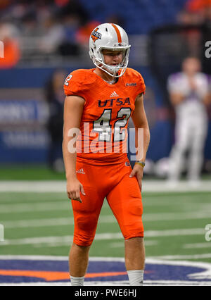 San Antonio, TX, USA. 13 Okt, 2018. UTSA Roadrunner Player, Jared Sackett (42), während der NCAA Football Spiel zwischen der Universität von Texas in San Antonio Roadrunners und der Louisiana Tech Bulldoggen, in San Antonio, TX. (Absolut komplette Fotograf & Company Credit: Joseph Calomeni/MarinMedia.org/Cal Sport Media) Credit: Csm/Alamy leben Nachrichten Stockfoto