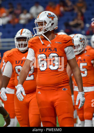 San Antonio, TX, USA. 13 Okt, 2018. UTSA Roadrunner Player, Michael Wilson (63), während der NCAA Football Spiel zwischen der Universität von Texas in San Antonio Roadrunners und der Louisiana Tech Bulldoggen, in San Antonio, TX. (Absolut komplette Fotograf & Company Credit: Joseph Calomeni/MarinMedia.org/Cal Sport Media) Credit: Csm/Alamy leben Nachrichten Stockfoto