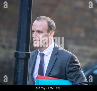 London, 16. Oktober 2018, Dominic Raab Brexit Sekretärin kommt für eine entscheidende Brexit Kabinettssitzung am 10 Downing Street, London Credit Ian Davidson/Alamy leben Nachrichten Stockfoto