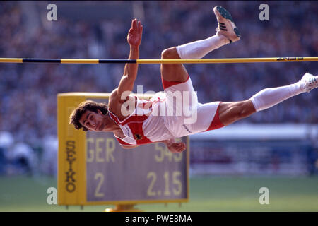 Christian Schenk (Deutschland, Athletik, Decathlon), Aktion hoch springen, Straddle Technik, an der Leichtathletik WM in Stuttgart, 20.08.1993, Â | Verwendung weltweit Stockfoto