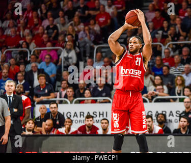 Deutschland, Bamberg, Brose Arena - 15. Okt 2018-BBL, Basketball, 1. Bundesliga - Brose Bamberg vs. MHP RIESEN Ludwigsburg - Bild - Augustinus Rubit (Brose Bamberg, Nr. 21) Foto: HMB Medien/Ryan Evans Credit: Ryan Evans/Alamy leben Nachrichten Stockfoto