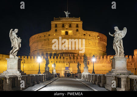 Castel Sant'Angelo oder Schloss der Heiligen Engel, Rom, Italien. Castel Sant'Angelo ist eines der wichtigsten Reiseziele in Europa. Stockfoto