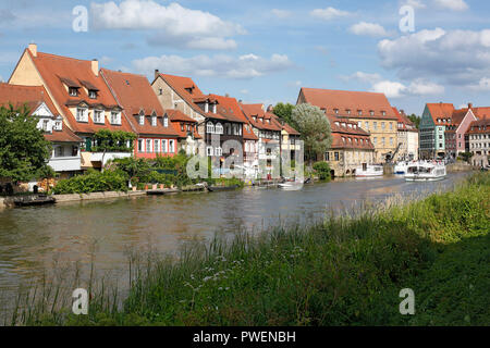 D-Bamberg, Regnitz und Main-Donau-Kanal, Oberfranken, Franken, Bayern, Klein Venedig an der Regnitz, Klein-Venedig, der ehemalige Fischerei, Angeln, Landschaft, Fluss Regnitz Landschaft, Flussufer, Wohnhäuser, Fachwerkhäuser, Häuserreihe, UNESCO Weltkulturerbe Stockfoto