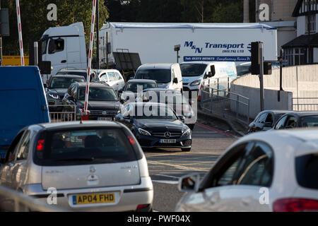 Woolwich Ferry Flotte aus 1963 Schiffen nehmen ihre letzte Fahrt auf der Themse, wie sie in Kürze stillgelegt und ersetzt werden, London, UK Stockfoto