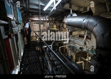 Woolwich Ferry Flotte aus 1963 Schiffen nehmen ihre letzte Fahrt auf der Themse, wie sie in Kürze stillgelegt und ersetzt werden, London, UK Stockfoto