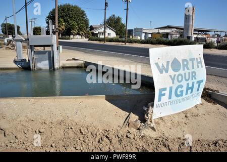 Kalifornien Wasser zu Dürre Bereichen wegen der globalen Erwärmung bewegt Stockfoto