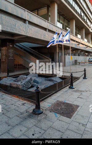 Israel, Tel Aviv - 15. September 2018: Monument Kennzeichnung der Ort der Ermordung von Yitzhak Rabin Stockfoto