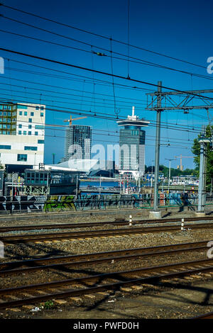 Niederlande, Amsterdam Sloterdijk - 22. Juli 2018: Der Amsterdamer Hauptbahnhof. Stockfoto