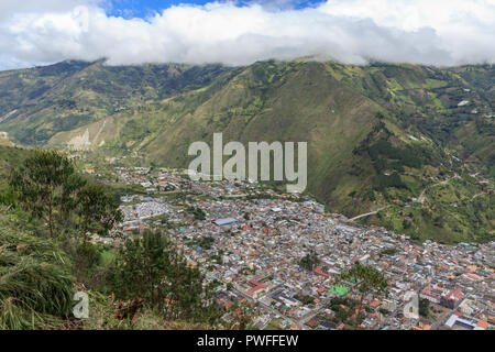 Blick über die Stadt banos in Ecuador Stockfoto