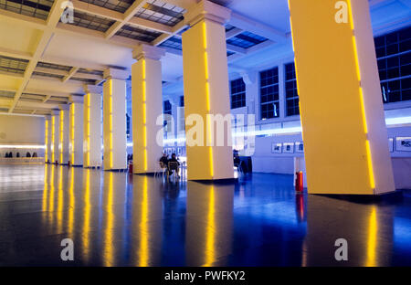 Wien, Festwochencafe Im Mai 1990 Stockfoto