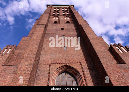 Blick nach oben im Turm der Marienkirche, die größte Backsteinkirche der Welt, Danzig, Polen Stockfoto