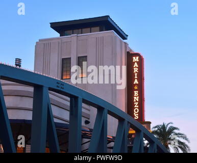 Orlando, Florida; August 19, 2018 Traditionelles italienisches Restaurant, über die Brücke, in Lake Buena Vista. Stockfoto