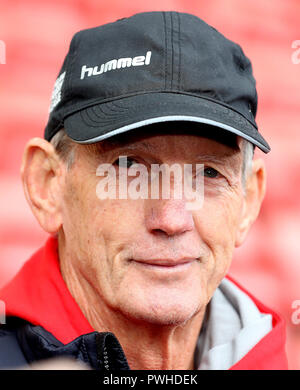 England Haupttrainer Wayne Bennett, während die England Captain's laufen bei Leigh Sports Village, Leigh. Stockfoto