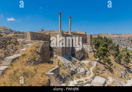 Paar chilometers weit entfernt von der syrischen Grenze, Urfa ist eine multiethnische Stadt mit einem Türkischen, kurdischen und armenischen Erbes Stockfoto