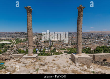 Paar chilometers weit entfernt von der syrischen Grenze, Urfa ist eine multiethnische Stadt mit einem Türkischen, kurdischen und armenischen Erbes Stockfoto