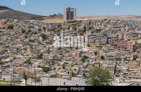 Paar chilometers weit entfernt von der syrischen Grenze, Urfa ist eine multiethnische Stadt mit einem Türkischen, kurdischen und armenischen Erbes Stockfoto