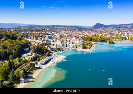 Luftaufnahme See von Annecy Waterfront in Frankreich Stockfoto