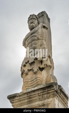 Triton halb Fisch Mann Statue Odeon Agrippa antiken Agora Marktplatz Athens Griechenland. Statue AD 150 Agora gegründet 6. Jahrhundert v. Chr. Stockfoto