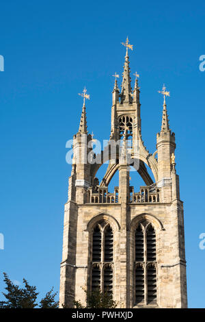 Die Steinerne Krone und der Glockenturm der Kathedrale Kirche des Hl. Nikolaus, Newcastle upon Tyne, England, Großbritannien Stockfoto