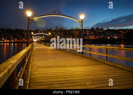 White Rock Pier Dawn, BC. White Rock Pier, BC. White Rock ist ein beliebtes Reiseziel an der Westküste von British Columbia. Stockfoto