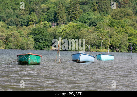 Günstig Ruderboote auf Llynpadarn See, Llanberis Stockfoto