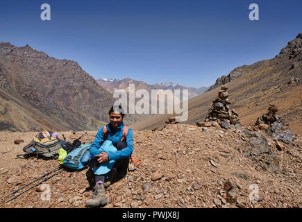 Trekking zu den Gumbezjikul Pass, Pshart Tal, Murghab, Tadschikistan Stockfoto