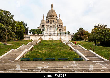 Basilique du Sacre Coeur Montmartre - die Basilika des Heiligen Herzen von Paris ist in der Regel so genannte Sacre Coeur ist die am zweithäufigsten besuchte monum Stockfoto