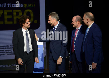 Rom, Italien. 16 Okt, 2018. Danilo Toninelli, Minister für Infrastruktur und Verkehr, an der ANCE Montage, Nationaler Verband der Gebäude Konstruktoren, im Auditorium der Vermittlung von Rom statt. Credit: Unabhängige Fotoagentur/Alamy leben Nachrichten Stockfoto