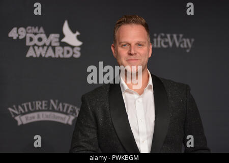 Nashville, USA. 16. Okt 2018. Auf dem roten Teppich auf der 49. jährlichen Dove Awards in Lipscomb Universität in Nashville, Tennessee am 16. Oktober 2018. - Foto: Marty Jean-Louis Credit: Marty Jean-Louis/Alamy leben Nachrichten Stockfoto
