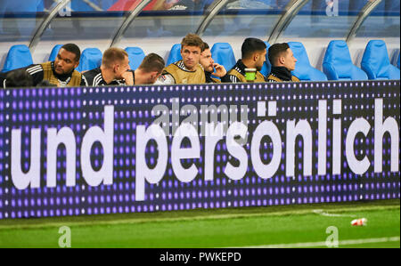 Paris, Frankreich. 16. Okt 2018. Frankreich - Deutschland, Fußball, Paris, 16. Oktober, Spare Bank 2018, Player Bank, Reserve, Trainer Bank, Jonathan TAH, DFB 24, Treber - Andre TER STEGEN, Torwart DFB 22 Thomas Mueller, DFB 13 Mark UTH, DFB 23 Julian Draxler, DFB 7 Frankreich - Deutschland 2-1 Fußballnationen Liga, Saison 2018/2019, Oktober 16, 2018 Paris, Deutschland. © Peter Schatz/Alamy leben Nachrichten Stockfoto