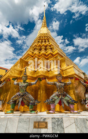 Yaksha Wächter, Wat Phra Kaew, Bangkok, Thailand Stockfoto