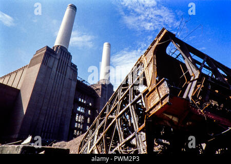 Battersea Power Station - Kohleförderer September 1988 Stockfoto