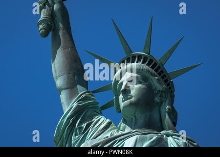 Nahaufnahme der Krone und das Gesicht der Freiheitsstatue in New York Stockfoto