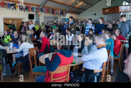 Die paddle Board Meeting vor dem Angriff eines Rennens Stockfoto