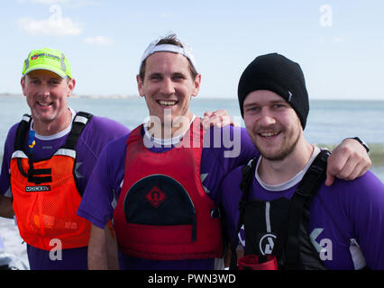 Gruppenbild der Gewinner eines Drachenboot Stockfoto