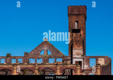 Verlassene Feuer beschädigte Werk im Eastside Schlösser, Birmingham, West Midlands, England, Großbritannien Stockfoto