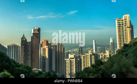 Skyline von Hongkong und Wolkenkratzern von Victoria Peak, Hong Kong Stockfoto