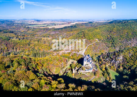 Luftaufnahme der Burg Eltz in Deutschland Stockfoto