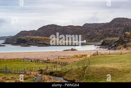 White Cottage an Clashnessie, Eddrachilis Bay, Sutherland, Ross-shire, Schottland, Großbritannien Stockfoto