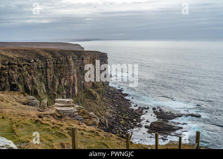 Leuchtturm, Dunnett Head, North Coast, Schottland, Großbritannien Stockfoto