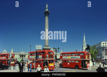 Trafalgar Square, London, England, UK. Ca. 80er Stockfoto