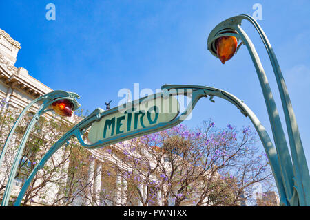 Mexiko Stadt U-Bahn - U-Bahn Eingang melden Stockfoto