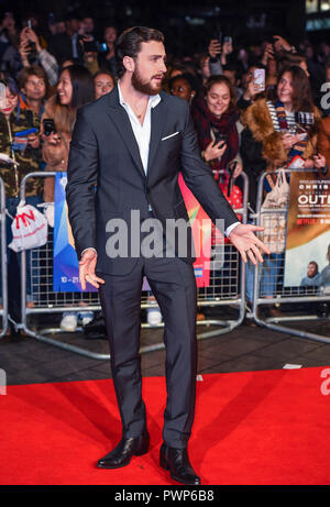 London, Großbritannien. 17. Oktober, 2018. Aaron Taylor-Johnson besucht die Outlaw König" Premiere, BFI London Film Festival, Großbritannien - 17 Okt 2018 Quelle: Gary Mitchell, GMP-Media/Alamy leben Nachrichten Stockfoto