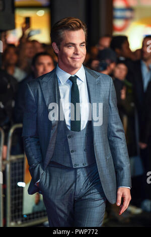 London, Großbritannien. 17. Oktober, 2018. Chris Pine besucht die Outlaw König" Premiere, BFI London Film Festival, Großbritannien - 17 Okt 2018 Quelle: Gary Mitchell, GMP-Media/Alamy leben Nachrichten Stockfoto