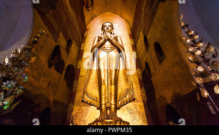 Statue von Buddha Tempel in Bagan, Myanmar Stockfoto