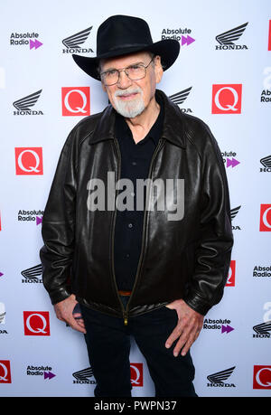 Duane Eddy in der Presse während der Q Awards 2018 in Verbindung mit Absolute Radio im Camden Roundhouse, London. PRESS ASSOCIATION FOTO. Bild Datum: Mittwoch, 17. Oktober 2018. Siehe PA Geschichte SHOWBIZ QAwards. Foto: Ian West/PA-Kabel Stockfoto