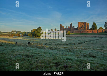 Schloss Kenilworth, Warwickshire Anfang Herbst morgen Landschaft Szene Stockfoto