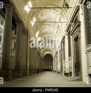 Uffizien loggia bei Nacht in Florenz, Toskana, Italien Stockfoto