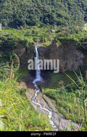 Wasserfall an der kaskade Straße in Banos, Ecuador Stockfoto